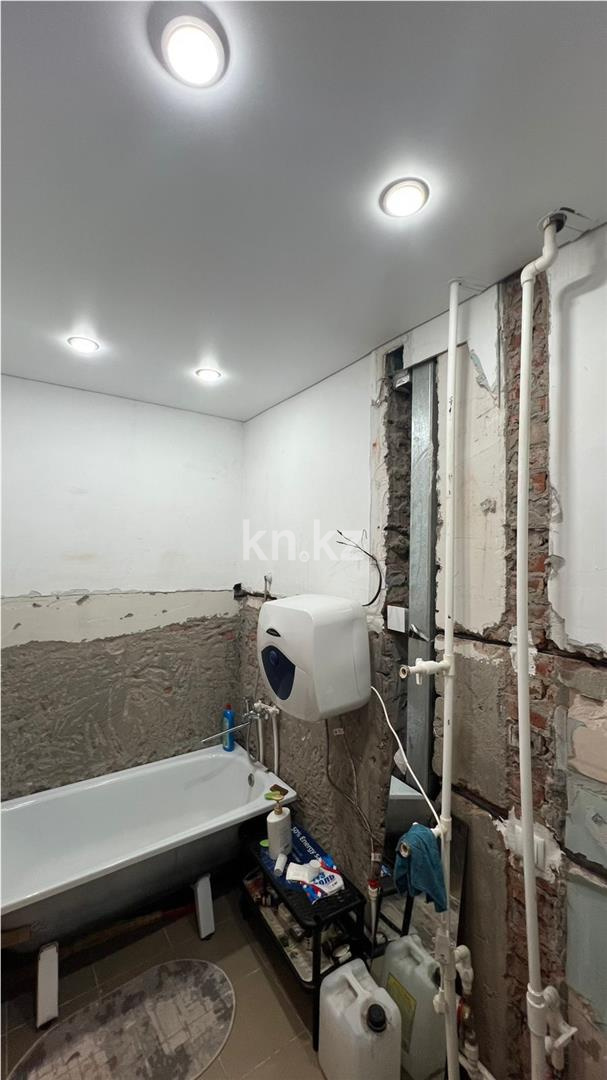 Продажа 3-комнатной квартиры, 68 м², ул. Квартал 4а - Продажа земельных участков в Усть-Каменогорске фото 10 из 15