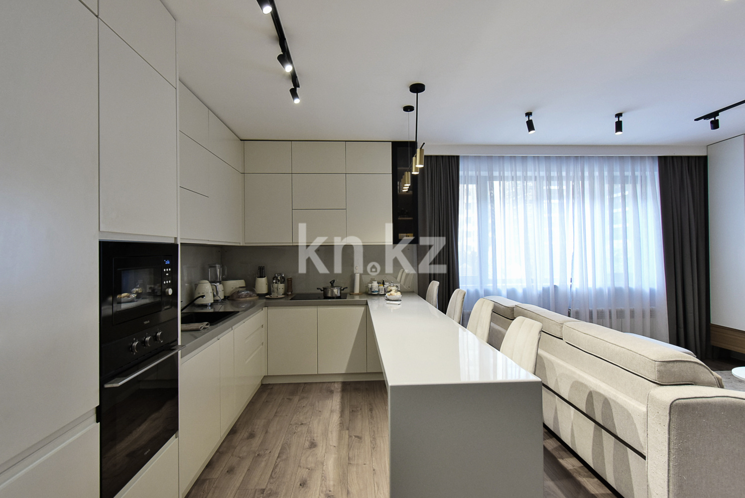 Продажа 3-комнатной квартиры, 138 м² - Продажа квартир в монолитном доме в Алматы фото 4 из 5