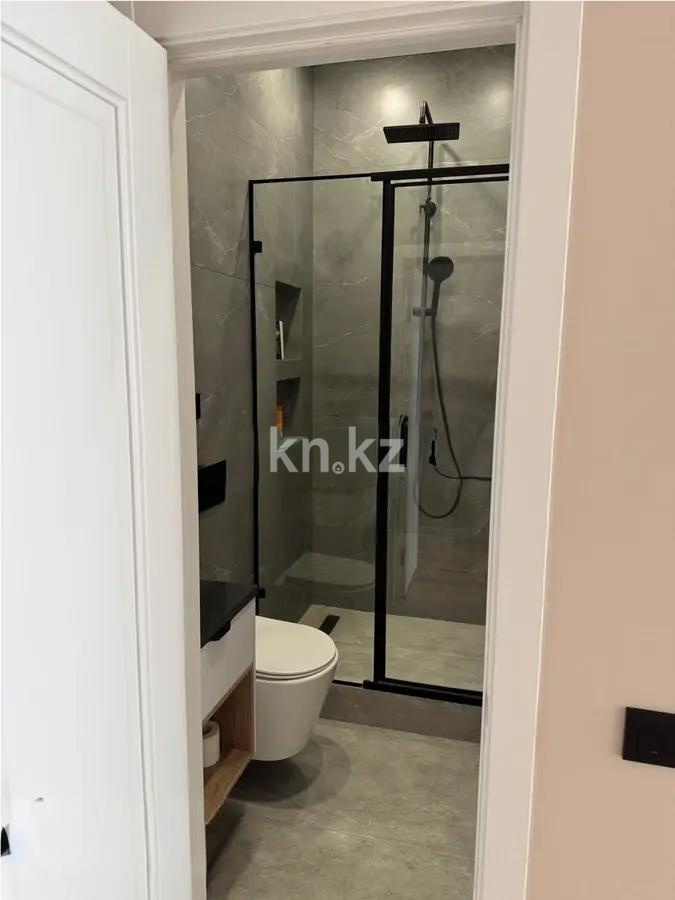 Продажа 3-комнатной квартиры, 92 м², ул. Момышулы, дом  15/2 в Караганде - фото 6