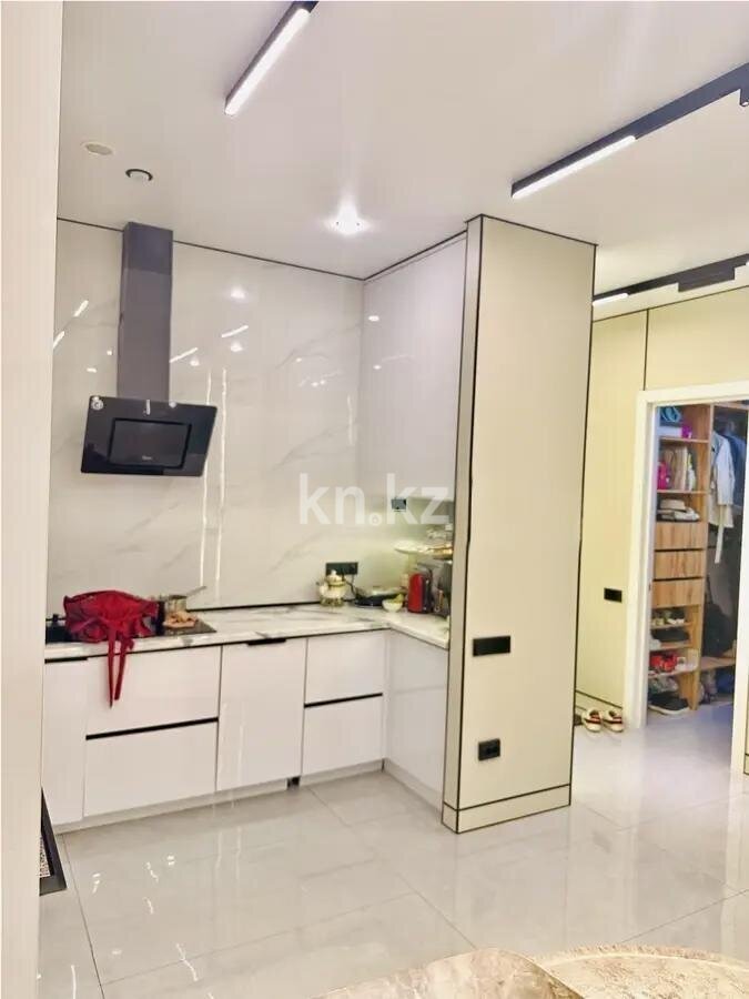 Продажа 3-комнатной квартиры, 68 м² в Алматы - фото 4