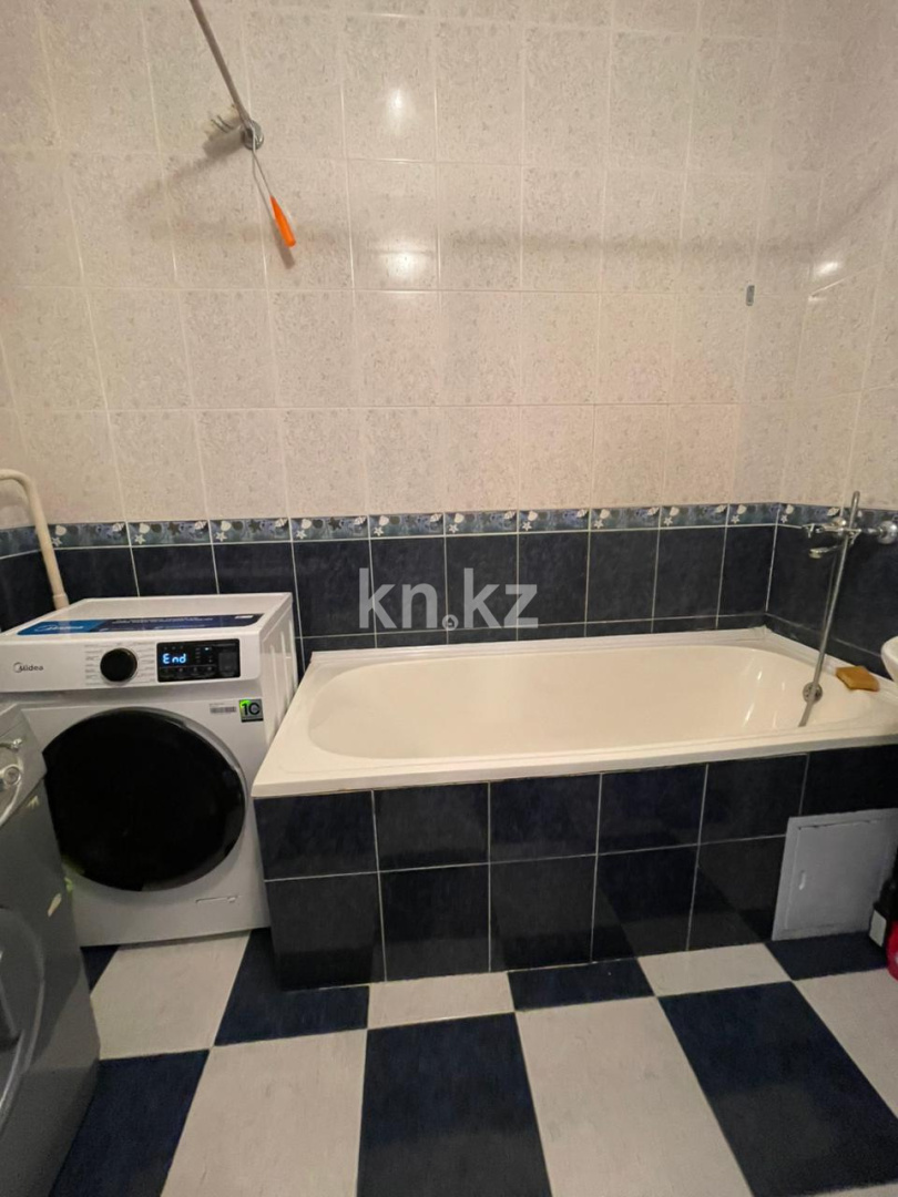 Аренда 3-комнатной квартиры посуточно, 92 м², 15-микрорайон, дом  18- дом - Аренда квартир посуточно в Актау фото 8 из 9