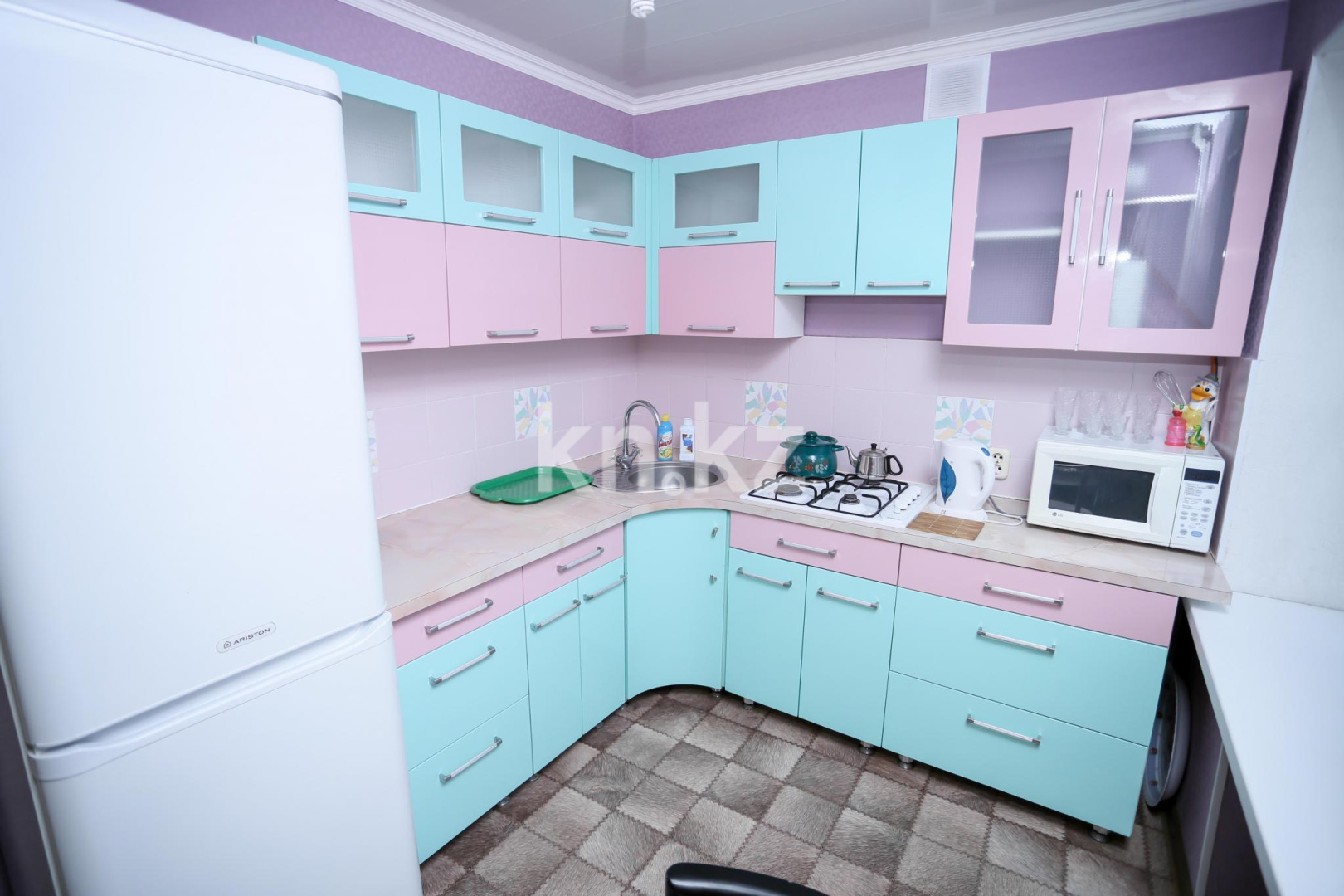 Аренда 2-комнатной квартиры посуточно, 55 м², пр. Н. Абдирова, дом  16/2 - Аренда  двухкомнатных квартир посуточно в Караганде с фото фото 3 из 6