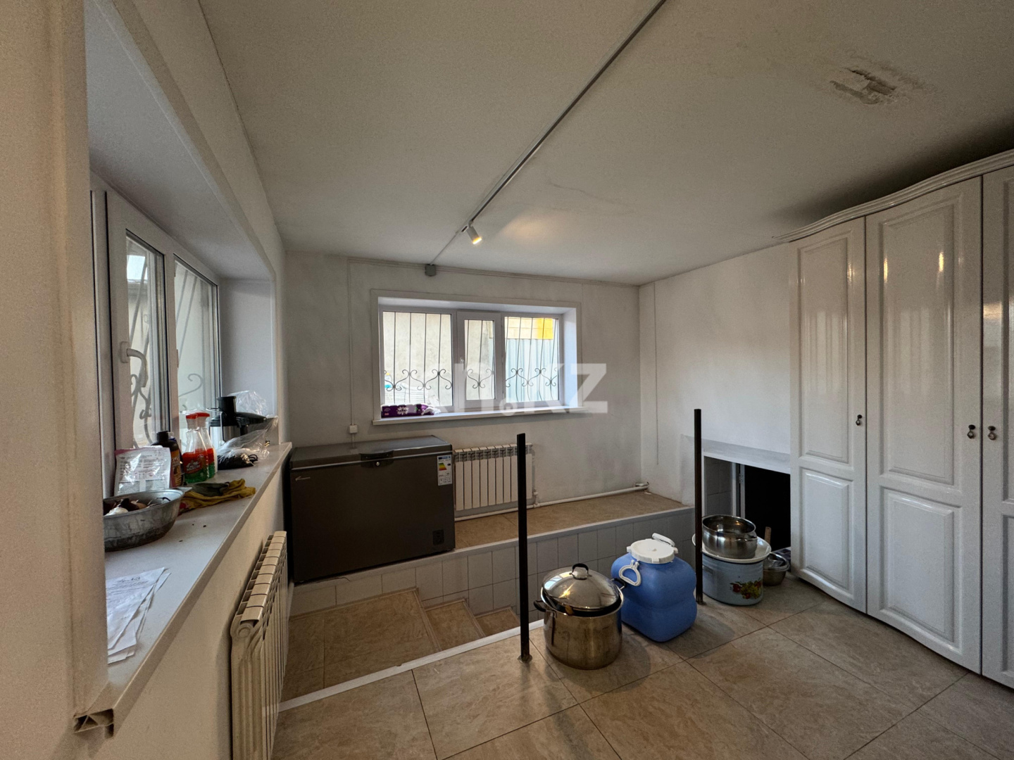 Продажа 6-комнатного дома, 343 м², ул. Карибжанова - Продажа домов, коттеджей в Караганде фото 29 из 36