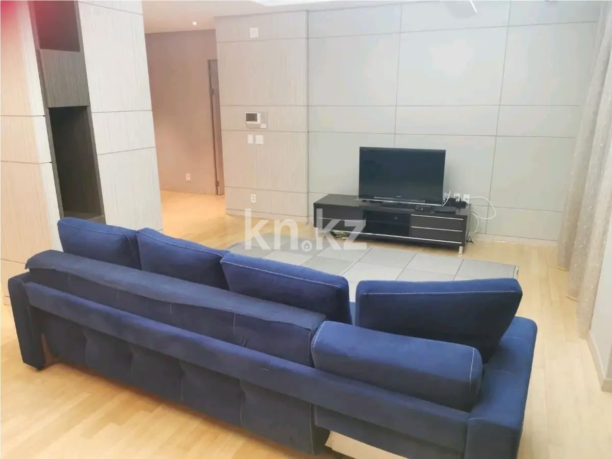 Продажа 2-комнатной квартиры, 105.5 м², ул. Байтурсынова, дом  1 в Астане