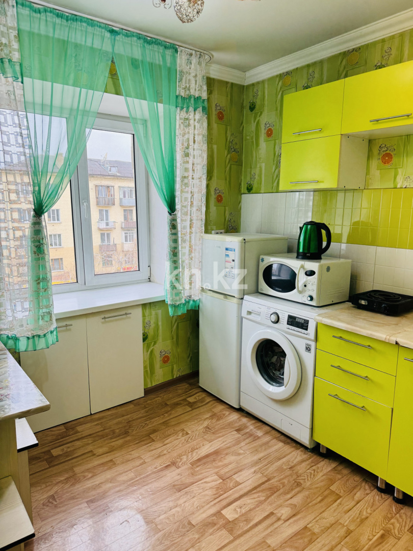 Аренда 1-комнатной квартиры посуточно, 30 м², пр. Назарбаева, дом  40 - Аренда квартир посуточно в Усть-Каменогорске фото 5 из 8