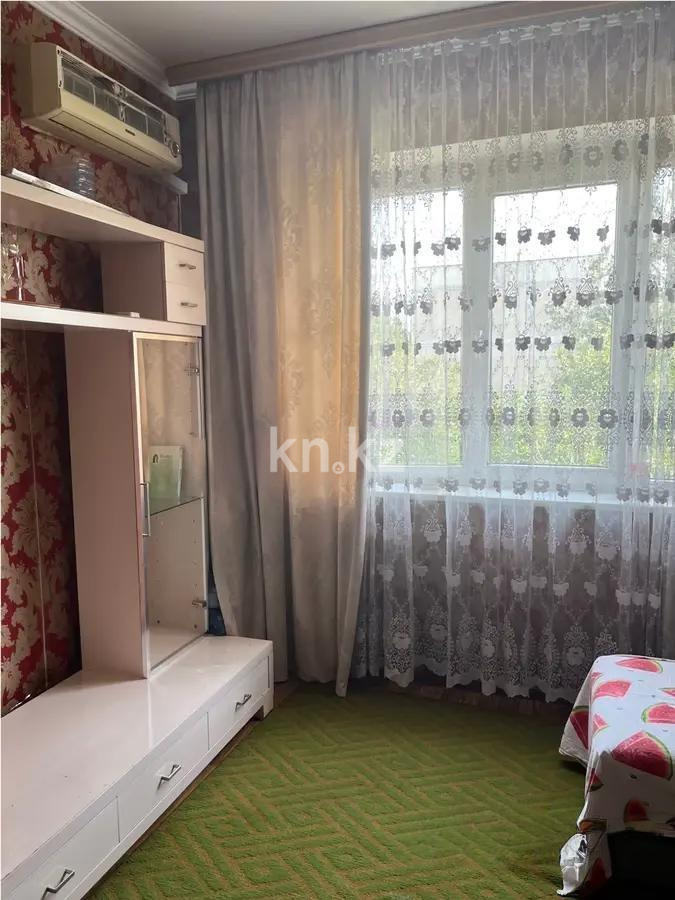 Продажа 3-комнатной квартиры, 65 м², ул. Тлендиева, дом  48 - Продажа квартир в Алматы фото 1 из 8