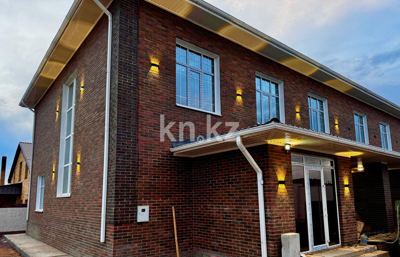 Продажа дома, 575 м², ул. Ондасынова - Продажа домов, коттеджей в Казахстане фото 1 из 16