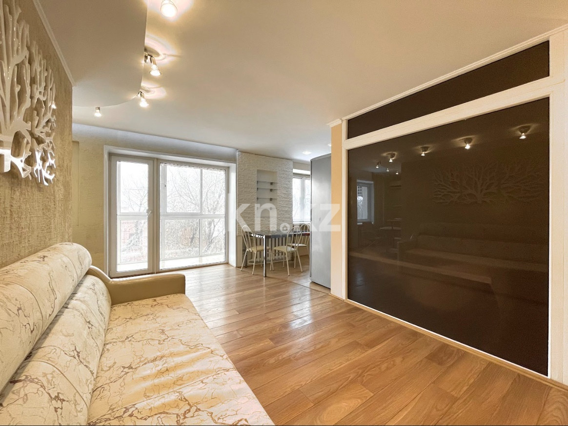 Аренда 2-комнатной квартиры посуточно, 1 м², ул. Конституции Казахстана, дом  29 - Аренда квартир посуточно в Петропавловске фото 2 из 17