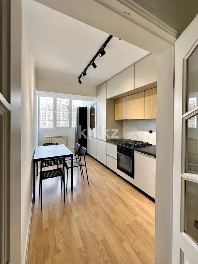 Продажа 3-комнатной квартиры, 70 м², ул. Кунаева, дом  49 в Алматы - фото 3