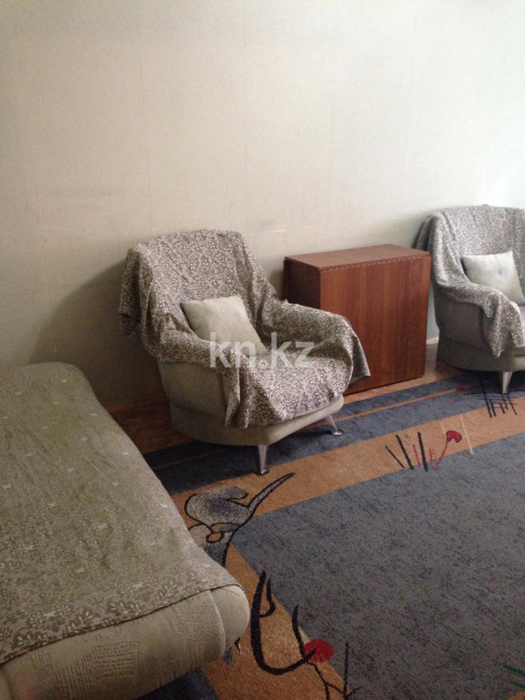 Аренда 3-комнатной квартиры посуточно, 68 м², ул. Ихсанова, дом  73 - Продажа квартир в Уральске фото 2 из 5