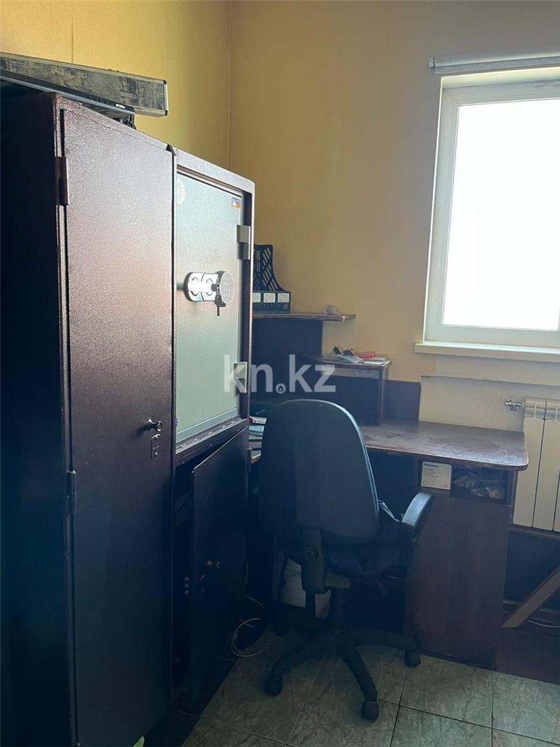 Продажа 7-комнатного дома, 215 м², ул. Сергея Лазо - Аренда квартир помесячно в Уральске фото 24 из 27