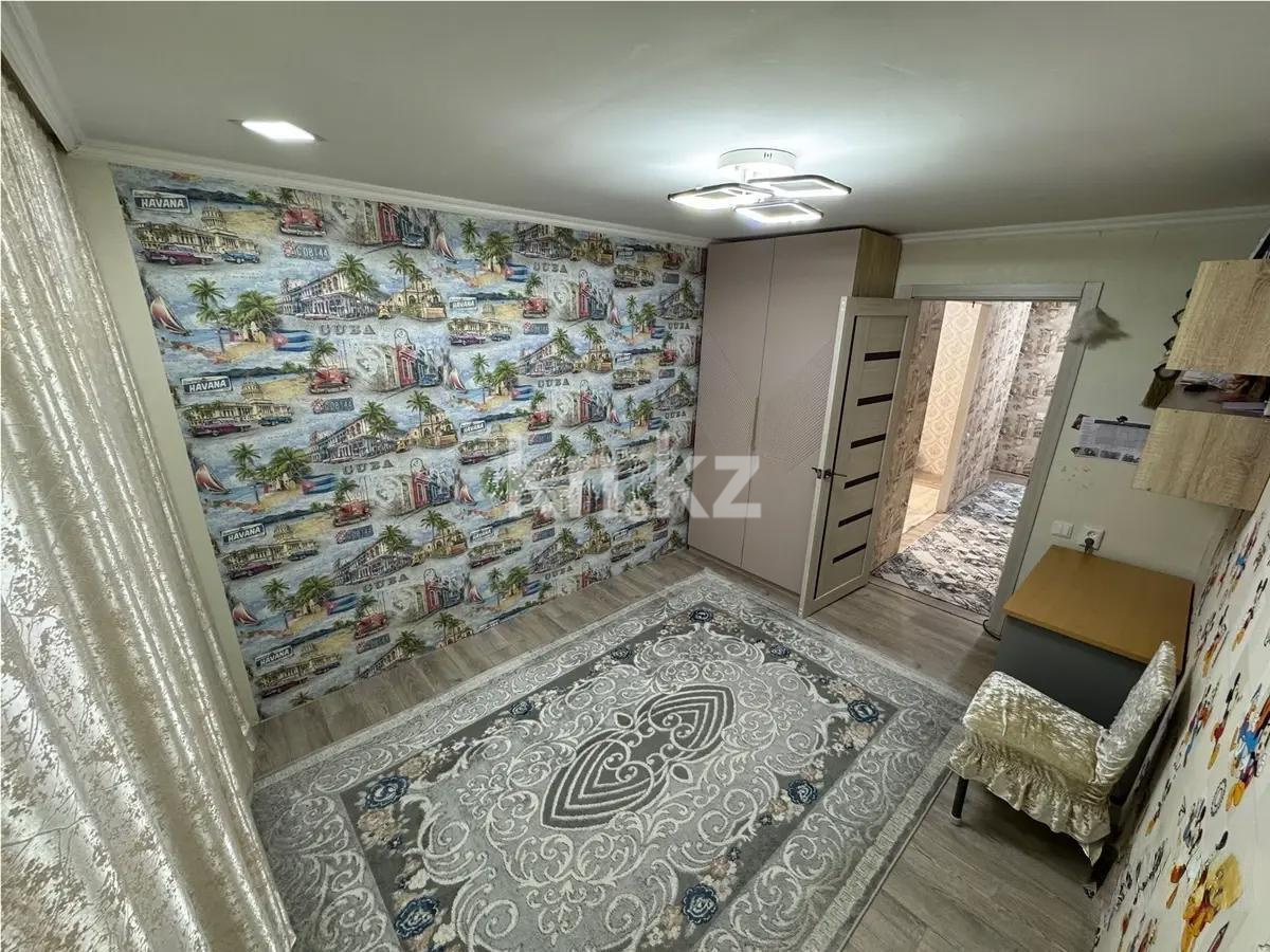 Продажа 3-комнатной квартиры, 59 м², мкр-н Восток-1, дом  5 в Караганде - фото 3