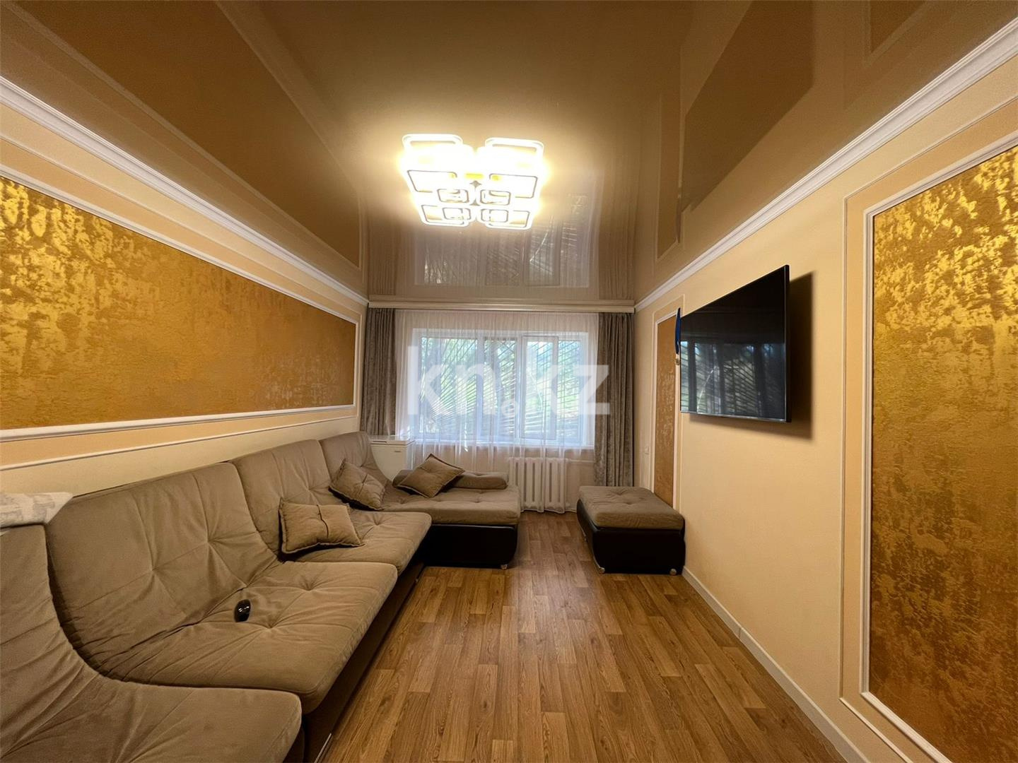Продажа 2-комнатной квартиры, 44 м², мкр-н 14, дом  42 - Продажа  двухкомнатных квартир в Караганде фото 1 из 11
