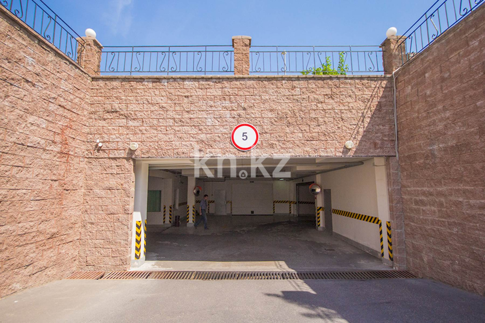 Продажа 5-комнатной квартиры, 162 м², мкр-н Мирас, дом  157 в Алматы - фото 10