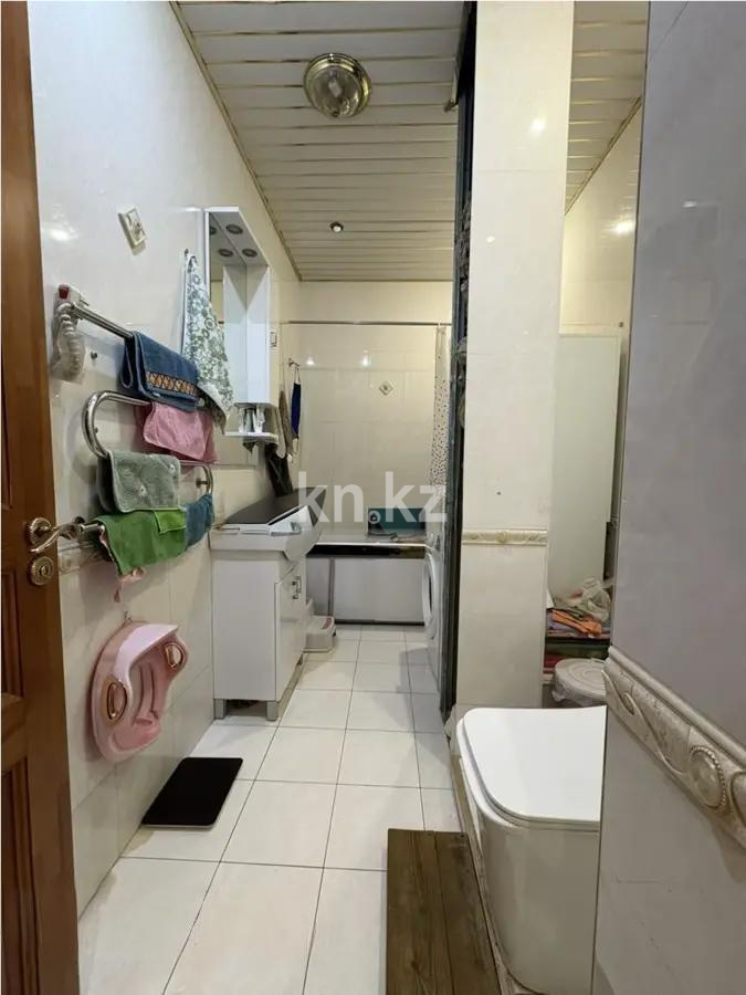 Продажа 4-комнатной квартиры, 100 м², мкр. Аксай-2, дом  8 - Продажа квартир в Алматы фото 6 из 7