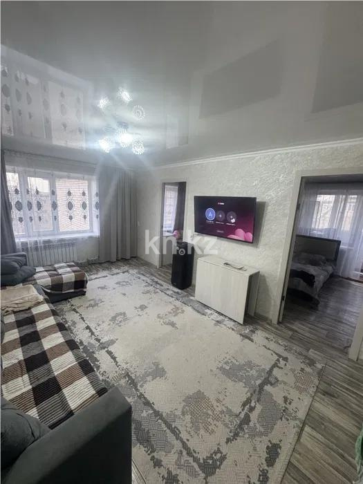 Продажа 4-комнатной квартиры, 65 м² - Продажа квартир в кирпичном доме в Караганде фото 1 из 8
