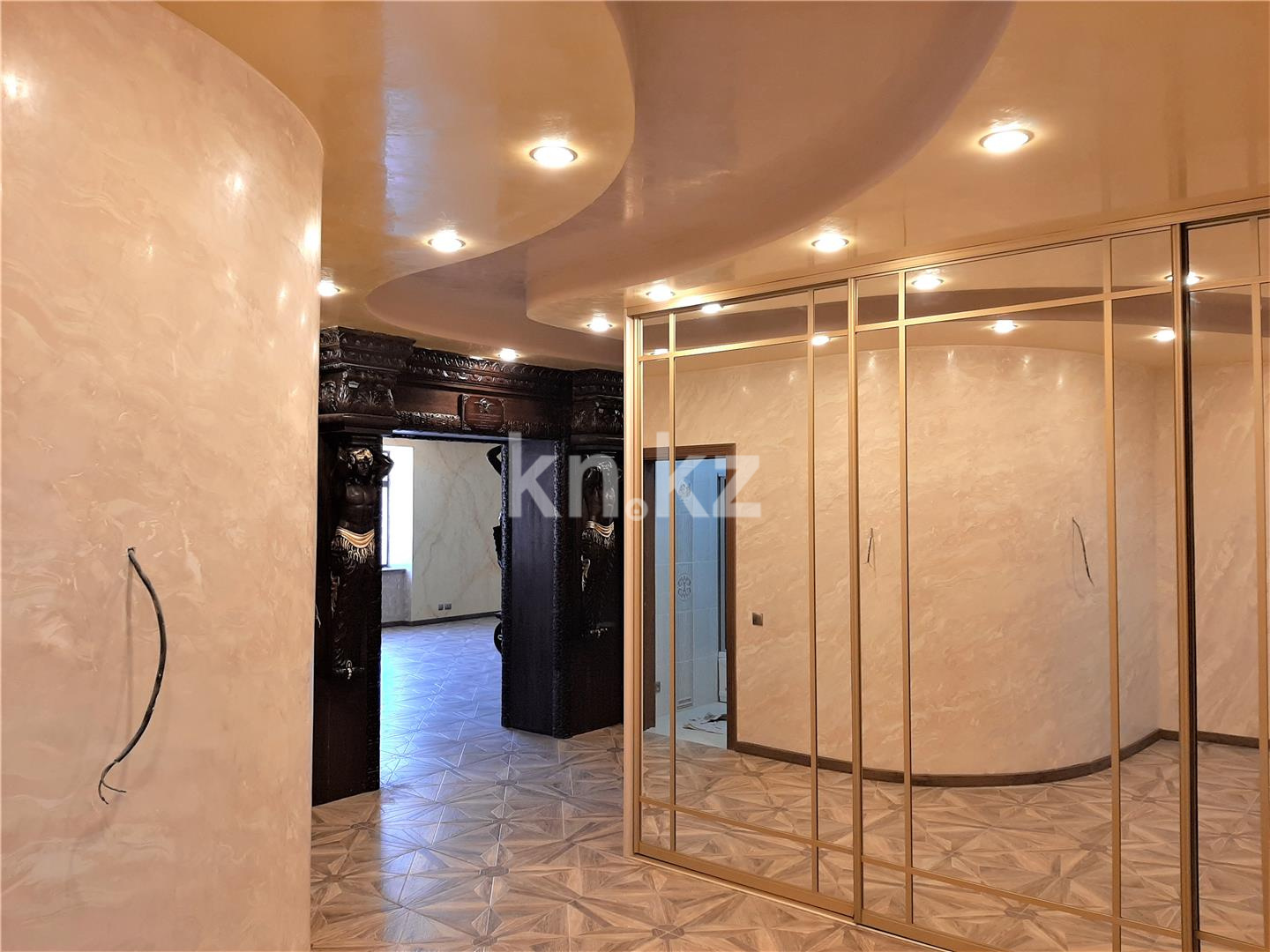 Продажа 5-комнатного дома, 371 м², пр. Республики, дом  197 - Продажа домов, коттеджей в Темиртау фото 13 из 35