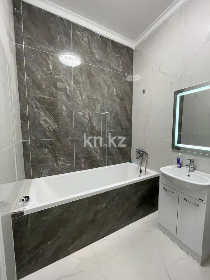 Продажа 2-комнатной квартиры, 62.3 м², ул. Байтурсынова, дом  8 в Астане - фото 4