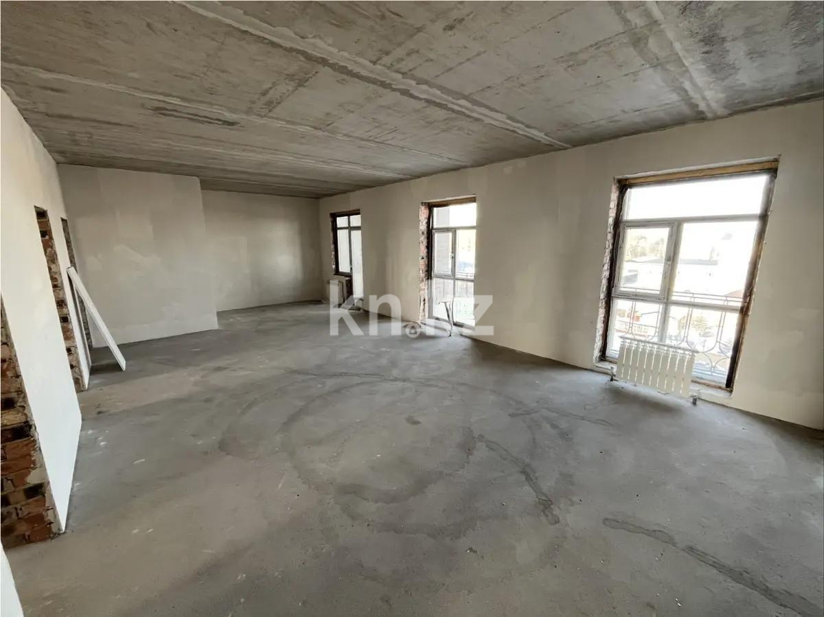 Продажа 4-комнатной квартиры, 132 м² - Продажа квартир в Семее фото 1 из 2