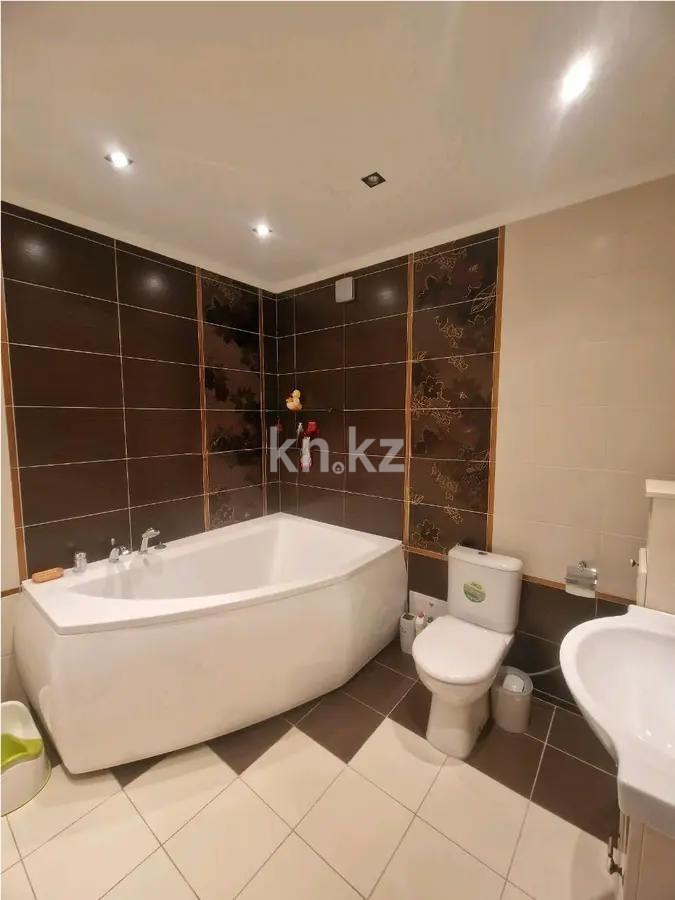 Продажа 4-комнатной квартиры, 200 м², ул. Омарова, дом  10 - Продажа квартир в новостройках Астаны с фото фото 8 из 10