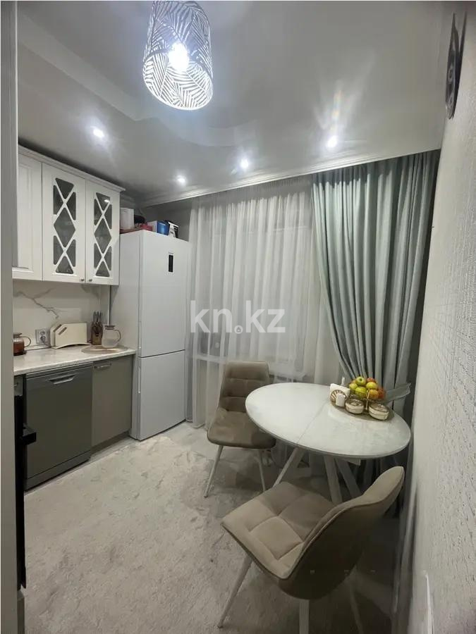 Продажа 4-комнатной квартиры, 90 м², ул. Куйши Дина, дом  1/1 - Продажа  четырехкомнатных квартир в Астане без посредников фото 4 из 5