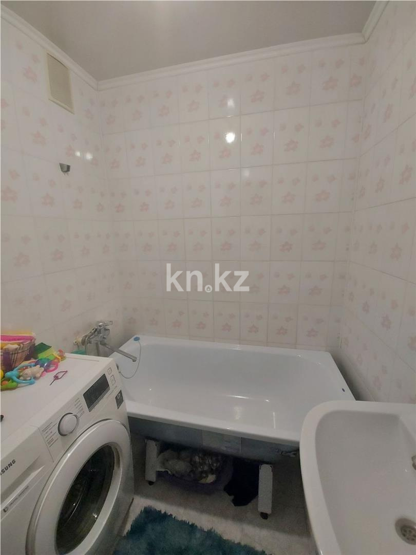 Продажа 1-комнатной квартиры, 34 м², 15 мкр., дом  26/3 - Продажа  однокомнатных квартир в Караганде с фото фото 5 из 6