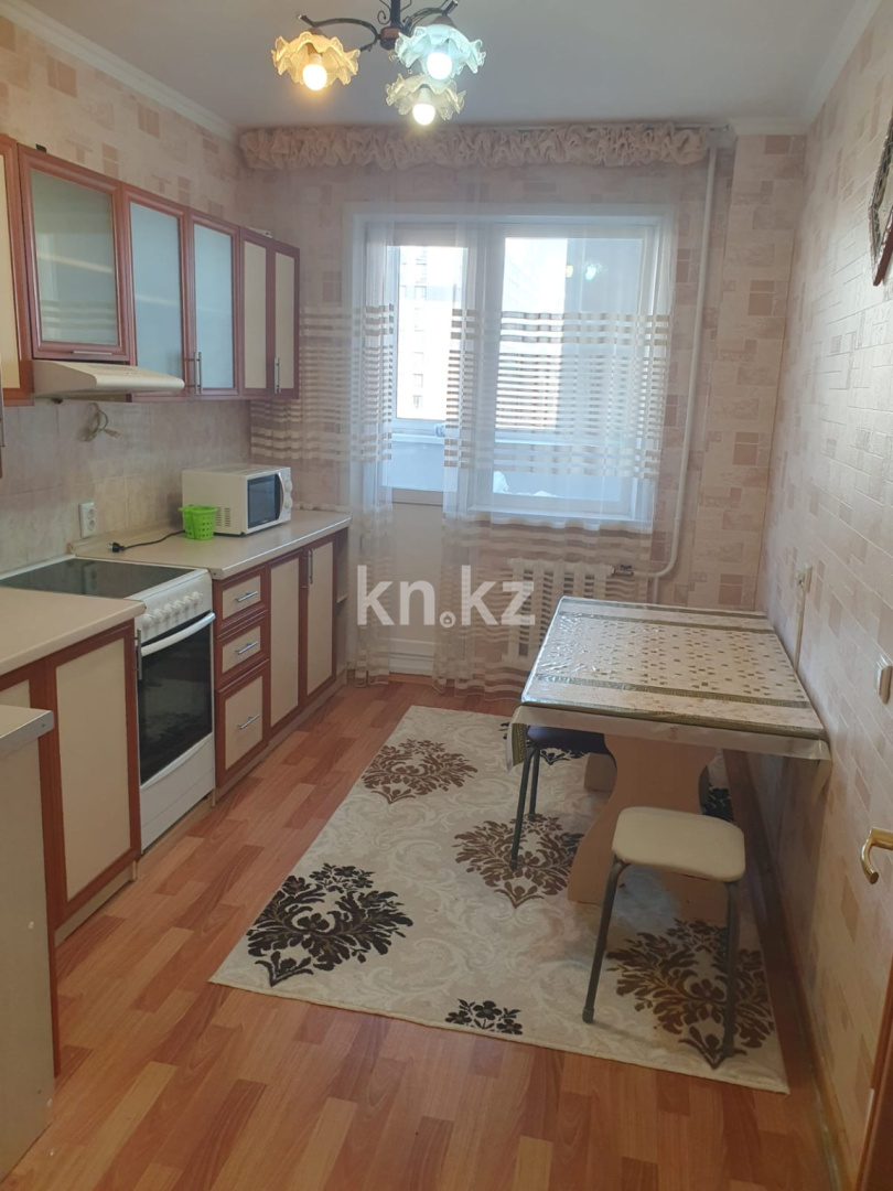 Аренда 3-комнатной квартиры, 75 м², ул. Сыганак, дом  16 в Астане