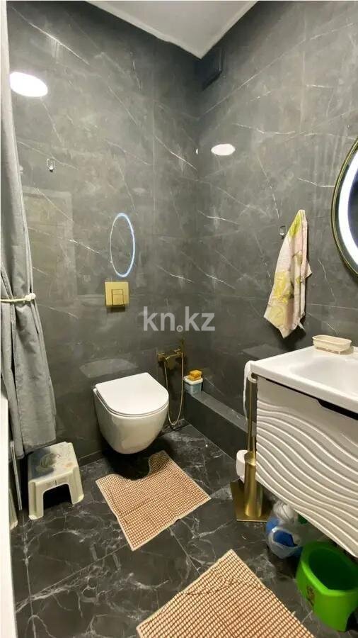 Продажа 2-комнатной квартиры, 61 м² в Алматы - фото 2