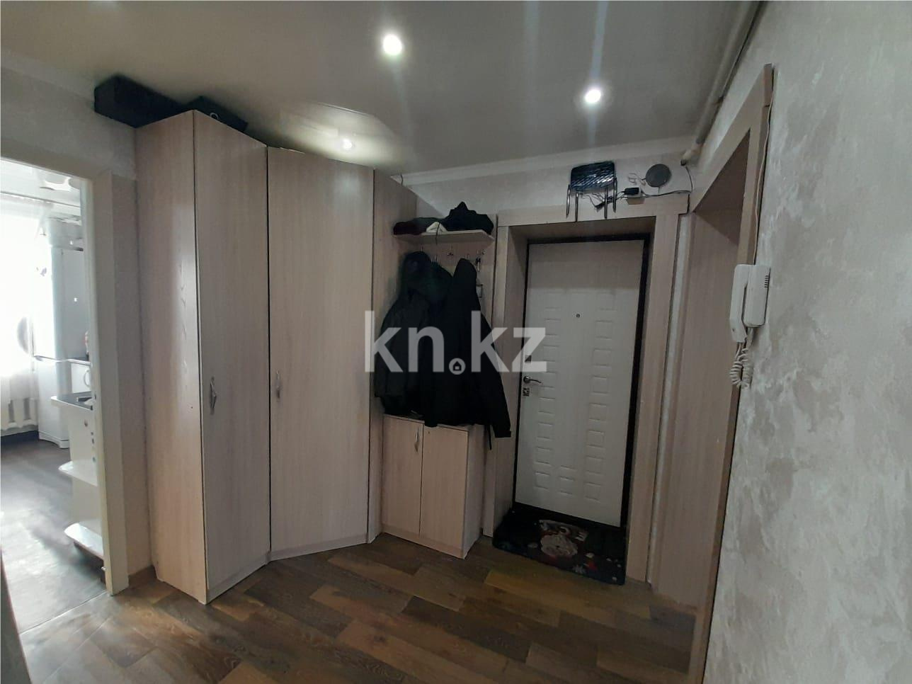 Продажа 3-комнатной квартиры, 60 м² - Продажа квартир в Караганде - страница 2 фото 15 из 26