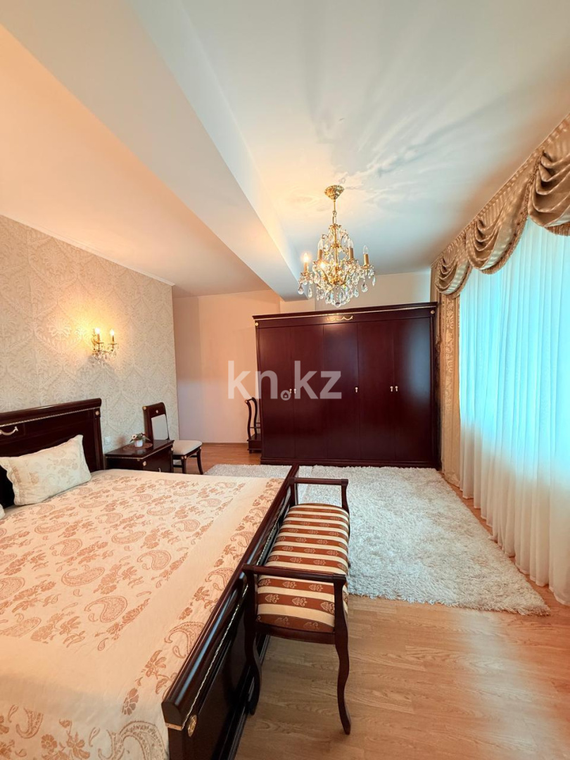 Продажа 3-комнатной квартиры, 130 м², ул. Достык, дом  5/1 - ул. Сауран в Астане - фото 16