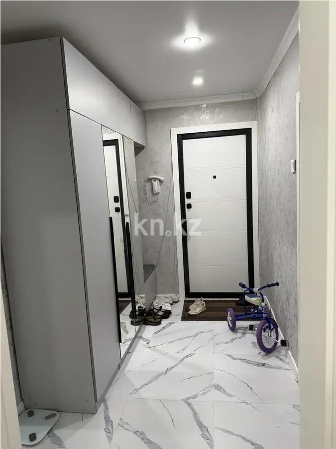 Продажа 3-комнатной квартиры, 67 м², ул. Металлистов, дом  42 в Караганде - фото 5