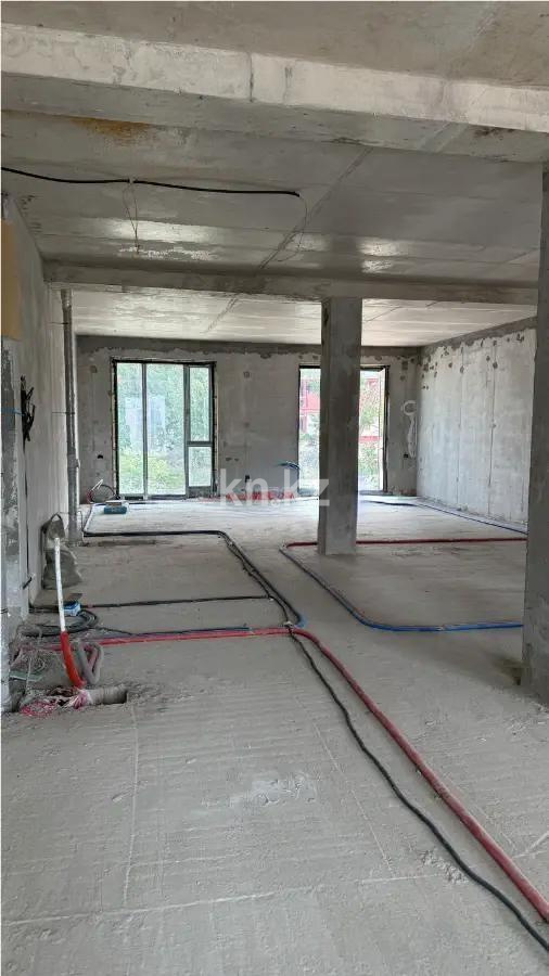 Продажа 3-комнатной квартиры, 140 м², пр. Достык, дом  300 стр - Продажа  двухкомнатных, трехкомнатных квартир в Алматы без посредников с фото фото 1 из 1