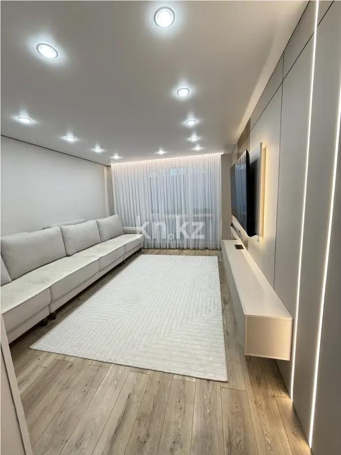 Продажа 3-комнатной квартиры, 63 м² - Продажа  трехкомнатных квартир в Караганде на Юго-Востоке фото 1 из 6