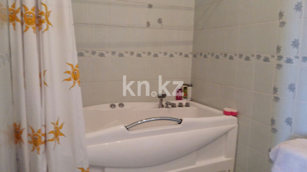 Аренда 3-комнатной квартиры, 165 м², ул. Луганского, дом  1 - ул. Сатпаева - Аренда  трехкомнатных квартир помесячно в Алматы без посредников фото 9 из 11