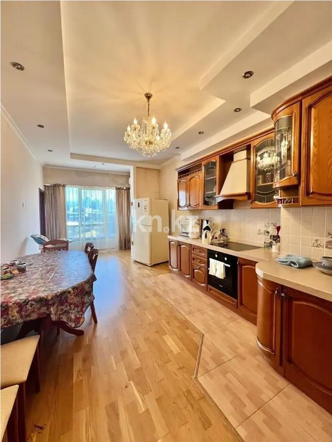 Продажа 3-комнатной квартиры, 139 м², бул. Бухар Жырау, дом  27/5 в Алматы - фото 3