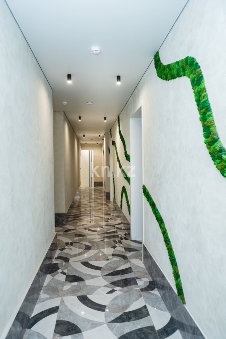 Продажа , 300 м², ул. Муканова, дом  53 - Продажа офисных и торговых помещений в Караганде фото 15 из 34