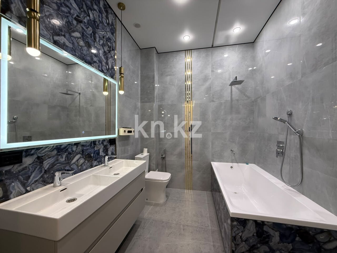 Продажа 4-комнатной квартиры, 145 м² в Астане - фото 26