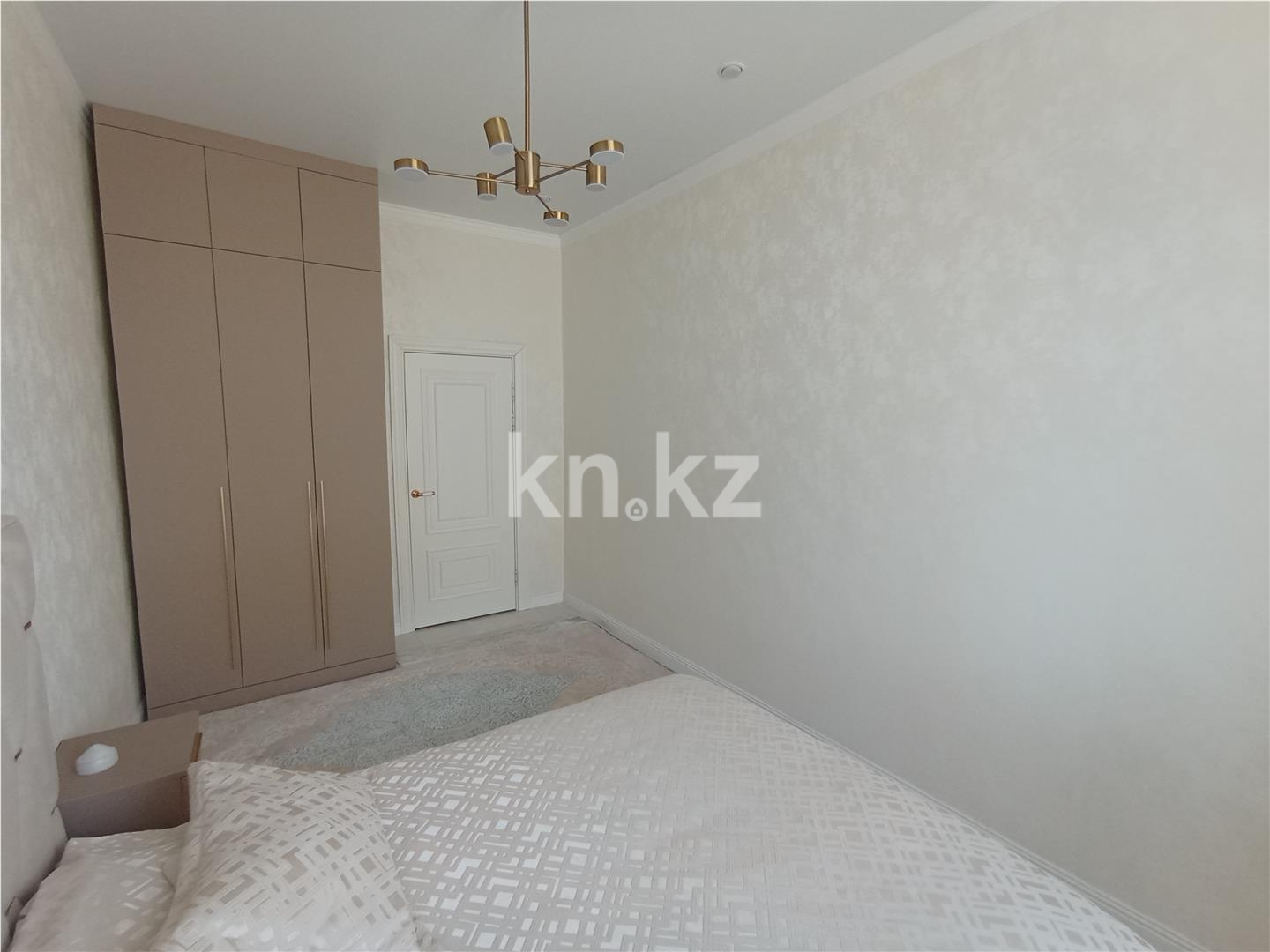 Продажа 3-комнатной квартиры, 84 м², ул. Муканова - Продажа  трехкомнатных квартир в Караганде фото 4 из 12