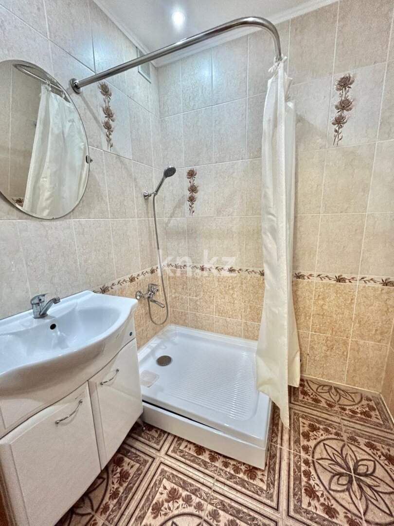 Продажа 3-комнатной квартиры, 65 м² в Караганде - фото 15