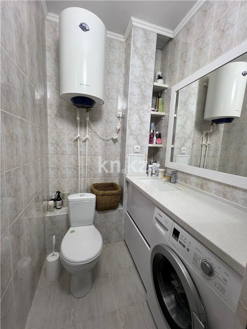 Продажа 3-комнатной квартиры, 98 м², пр. Шахтеров - Продажа  трехкомнатных квартир в Караганде фото 14 из 19