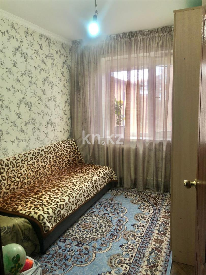 Продажа 4-комнатной квартиры, 61 м², мкр-н 15, дом  28 - Продажа  четырехкомнатных квартир в Караганде фото 8 из 15