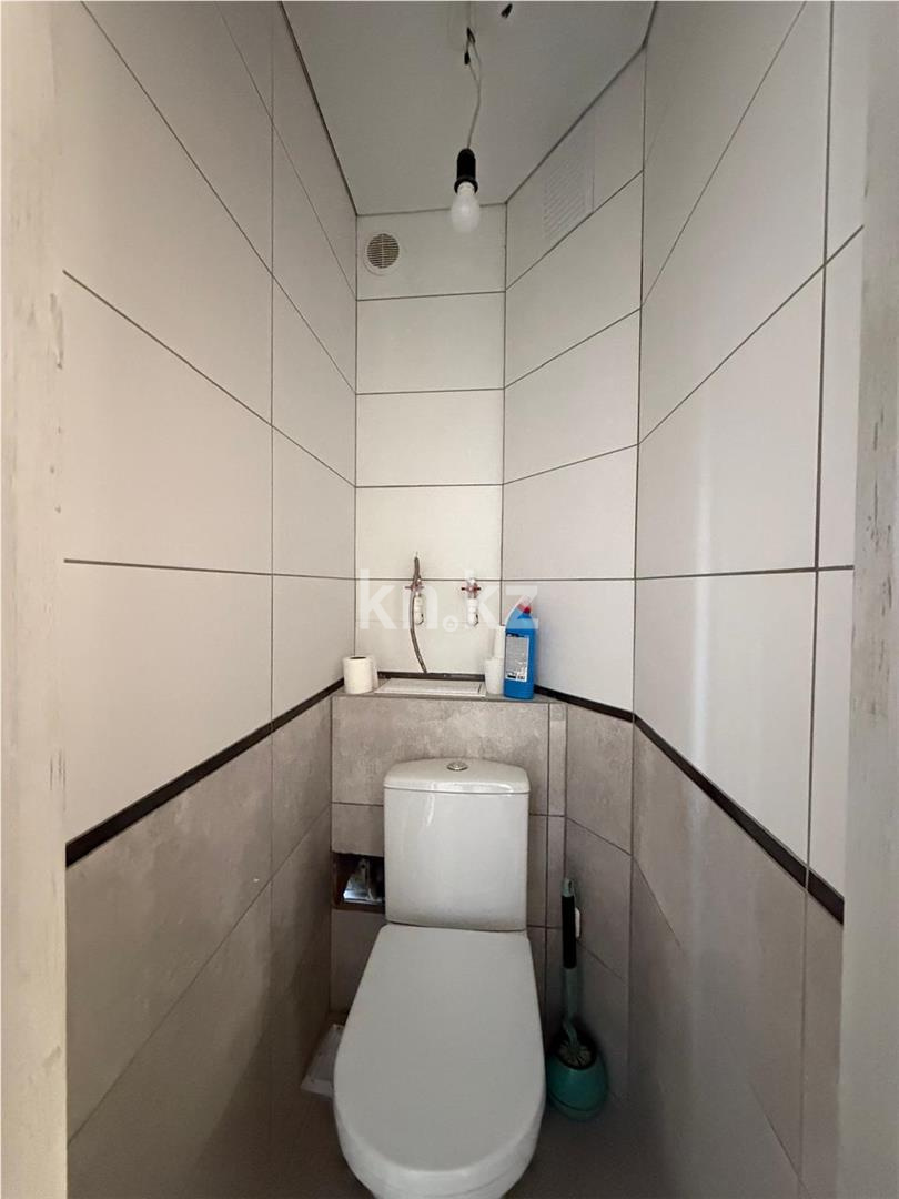 Продажа 3-комнатной квартиры, 63 м² - Продажа  трехкомнатных квартир в Караганде на Юго-Востоке фото 11 из 19