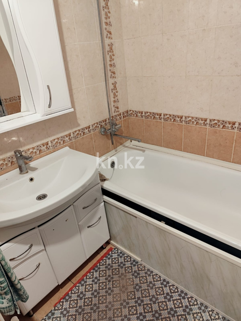 Продажа 3-комнатной квартиры, 72.8 м² - Продажа жилой и коммерческой недвижимости в Уральске фото 9 из 11