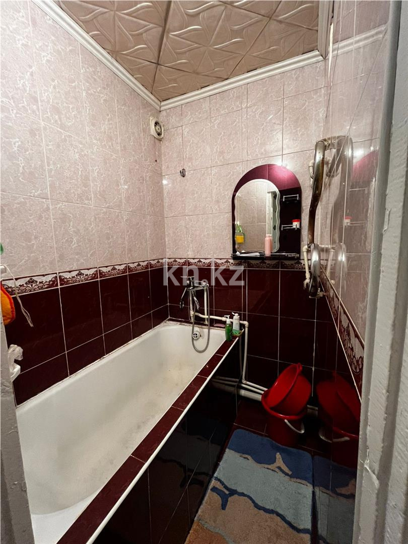 Продажа 2-комнатной квартиры, 43 м², мкр-н 18 - Продажа квартир в Караганде фото 6 из 9