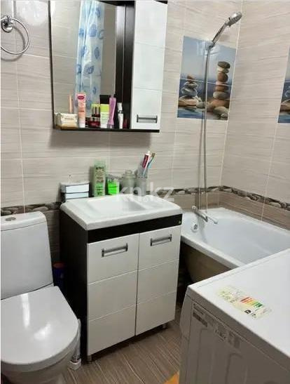 Продажа 3-комнатной квартиры, 56.5 м², ул. Валиханова, дом  26 в Алматы - фото 4