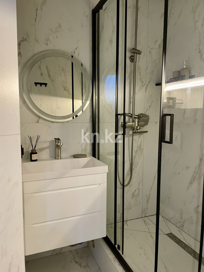 Аренда 2-комнатной квартиры посуточно, 27 м², пр. Абая, дом  109/11 - ул. Манаса - Аренда квартир посуточно в Алматы с фото фото 17 из 18