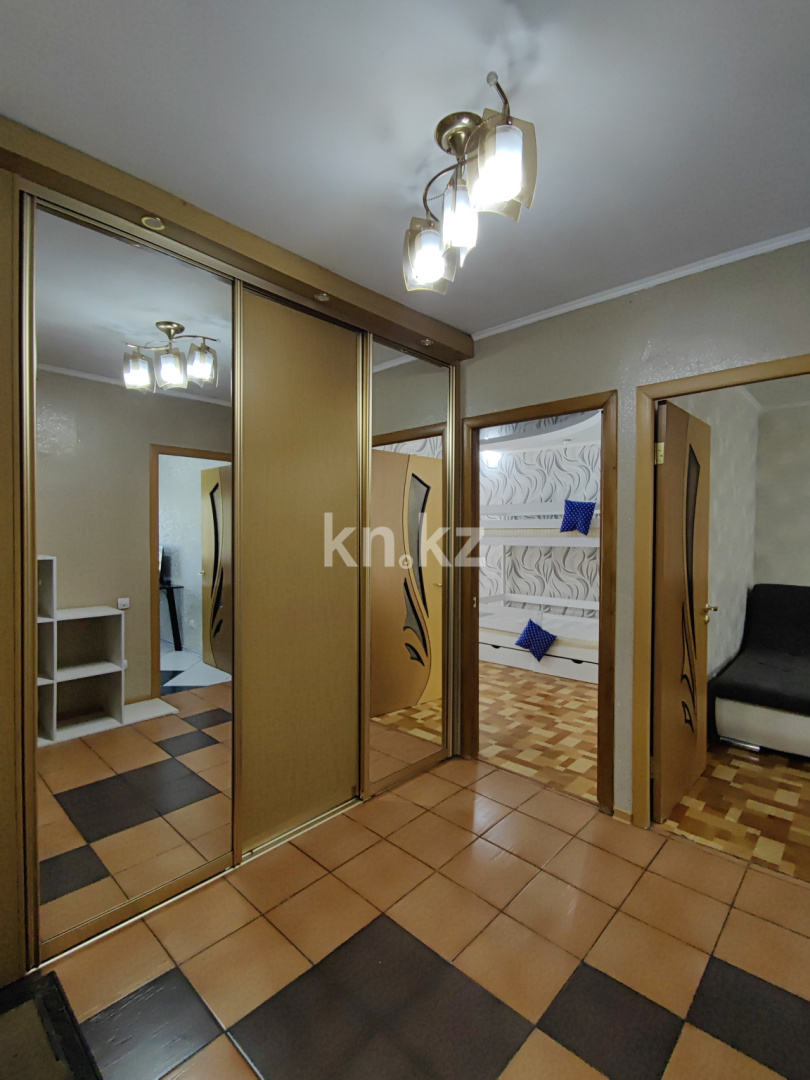 Продажа 3-комнатной квартиры, 75 м², 1 кв-л, дом  10 в Караганде - фото 24
