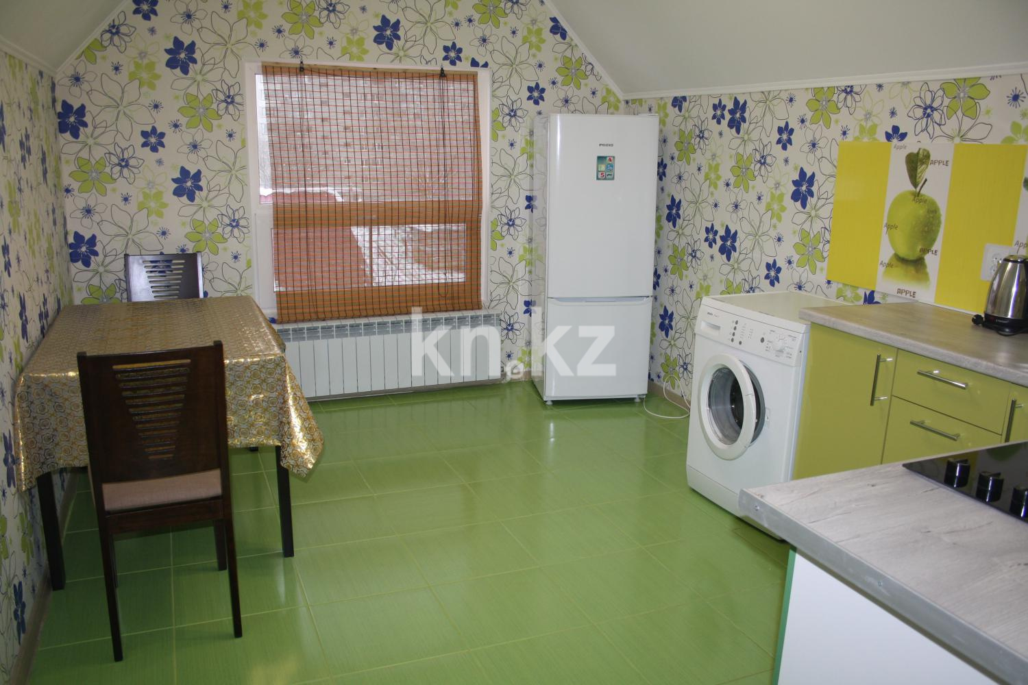 Аренда 3-комнатной квартиры посуточно, 75 м², ул. Победы, дом  105 - Аренда жилой и коммерческой недвижимости в Уральске фото 4 из 18