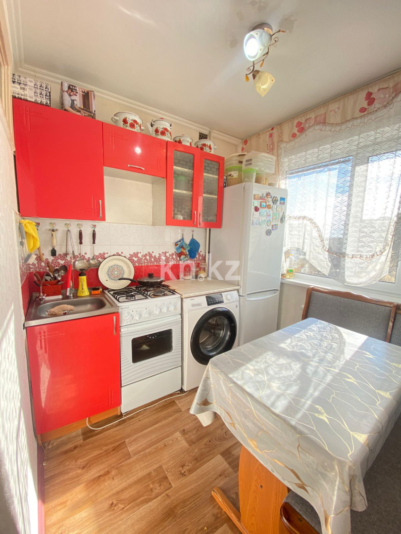 Продажа 3-комнатной квартиры, 63 м², ул. Муканова, дом  10 в Караганде - фото 10