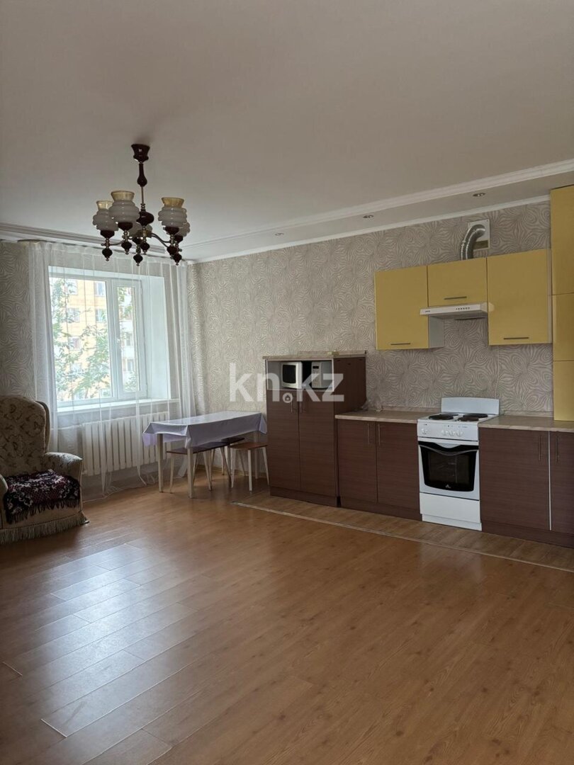 Аренда 2-комнатной квартиры, 68 м² в Астане